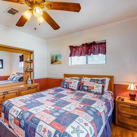 Coronado'S Getaway Crystal Beach Bagian luar foto